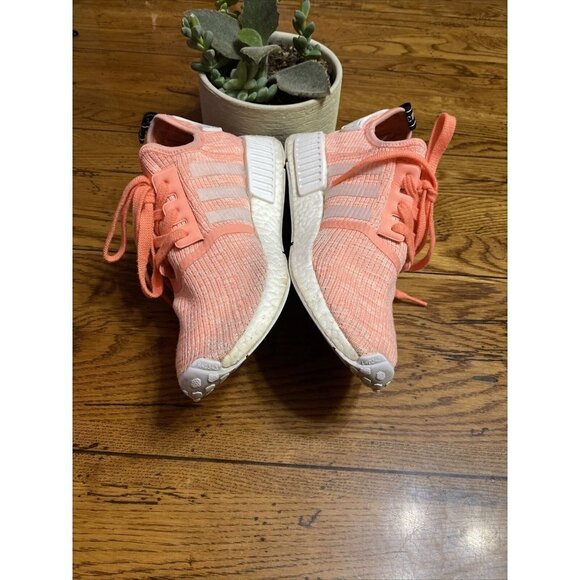 adidas NMD Runner R1 W Sun Glow Pink Peach Coral BY3034 Boost Womens Size 9 - Picture 3 of 9